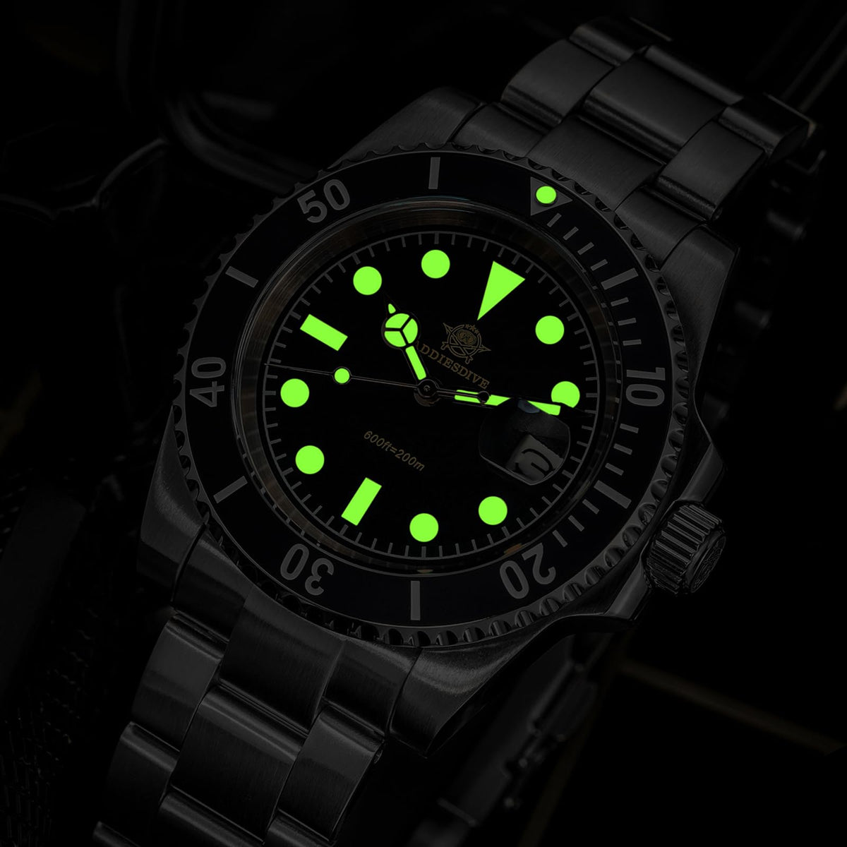 41MM Quartz Dive Watch Stainless Steel Bracelet Y575