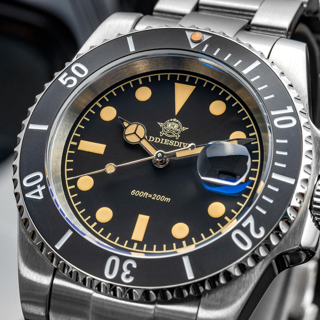 41MM Quartz Dive Watch Stainless Steel Bracelet Y575